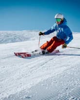 colorful background, dropshipping niche research, winter skiing gear, outdoor sports products, market analysis